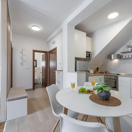 51 Street Apartment