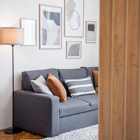 51 Street * Dubrovník