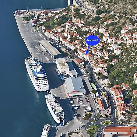 51 Street Ντουμπρόβνικ